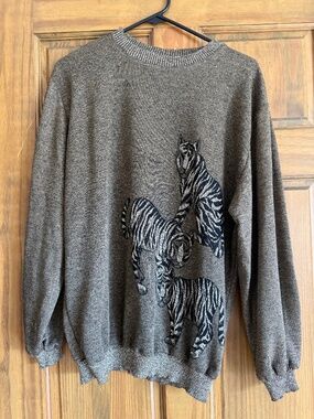 Skea  sweater Size M